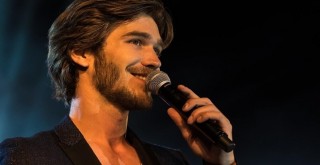 We will listen to Amaury Vassili’s songs in Radio Besiktas!