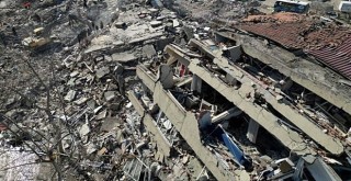 Prof. Dr. Hasan Sözbilir'den çarpıcı açıklamalar: Binalar sıvılaşma tehlikesiyle inşa edilmiş! Suç imza atanlarda!