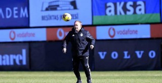 Beşiktaş idmanında Sergen Yalçın çift kale maçta oynadı
