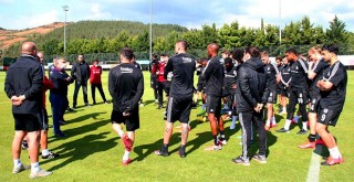 Büyük buluşma! Başkan Çebi ve futbol takımı bir araya geldi