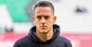 Beşiktaş Amir Hadziahmetovic'i KAP'a bildirdi!