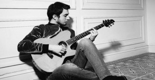 Tuğkan'dan yeni single Kırmızı