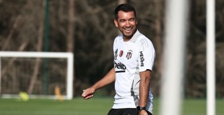 Beşiktaş'ta transferde 3'lü operasyon!