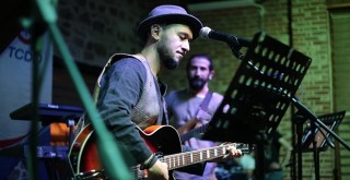 ERİNÇ’ten yeni şarkı: Dindirmeye Gücüm Yetmez