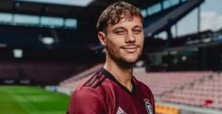 Beşiktaş transfer görüşmelerine resmen başladı!