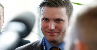 Facebook sayfalarını kapattı