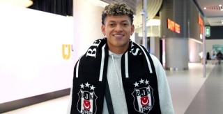 Beşiktaş'tan sürpriz transfer! Gece yarısı geldi!