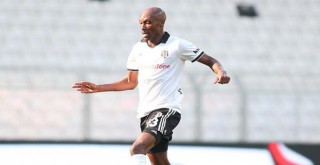 Atiba rekora koşuyor