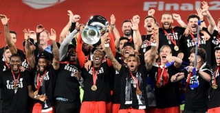 İki kupa tek şampiyon! Beşiktaş'ın Ziraat Türkiye Kupası kutlamasından kareler