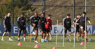 Hazırlıklar sürüyor