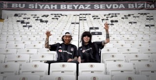 Beşiktaş tutkunu Japon müzisyen