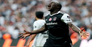 Aboubakar rakiplerine fark attı