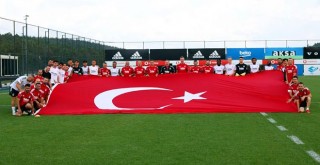 Beşiktaş'tan Türk Bayraklı kutlama