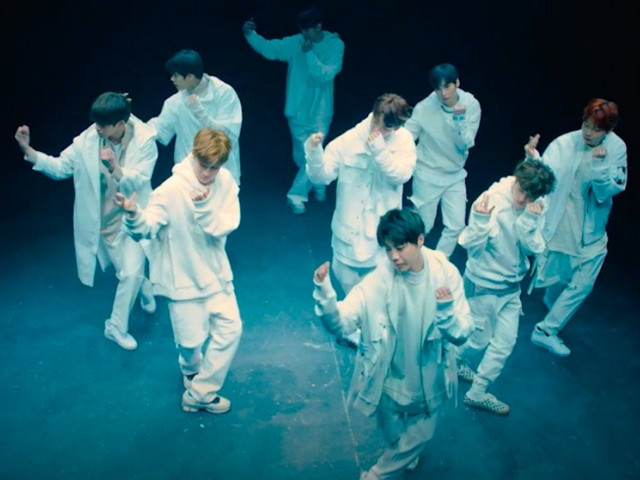 UNB Feeling müzik videosu ile çıkış yaptı!