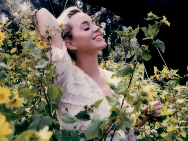 Katy Perry - Daisies