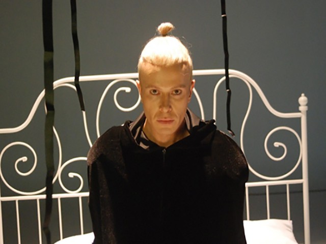 Burak Sense - Başka Beden