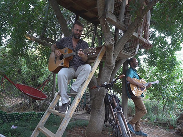 Teneke Trampet - Yaşamımın Kenarları