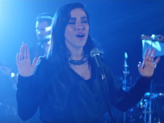 Burcu Güneş & Selda Bağcan - Minnet Eylemem