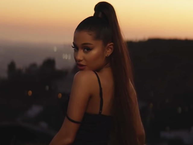 Ariana Grande - break up with your girlfriend, i'm bored