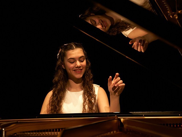 İlyun Bürkev - The Wind