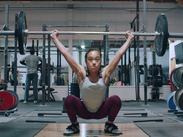 NIKE'tan kadın sporculara destek