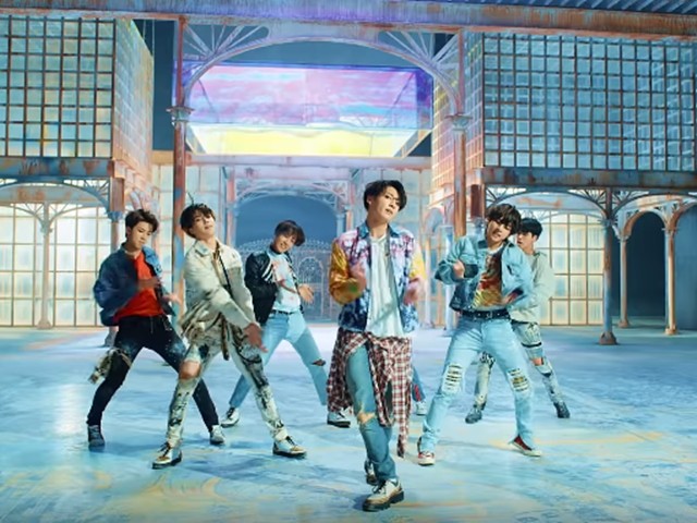 BTS 'Fake Love' müzik videosu!
