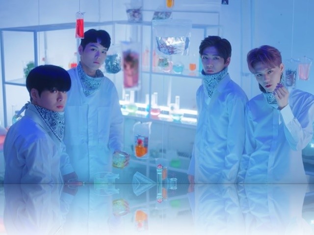 VARSITY -  'Flower' müzik videosu