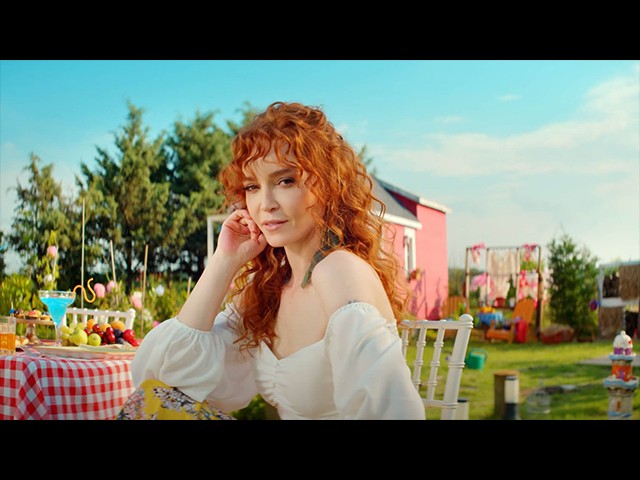 Gülden - Yandan Yandan