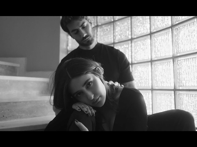 Melek Mosso - Kirpiklerin