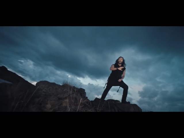 Umut Kuzey - Tek Başımıza