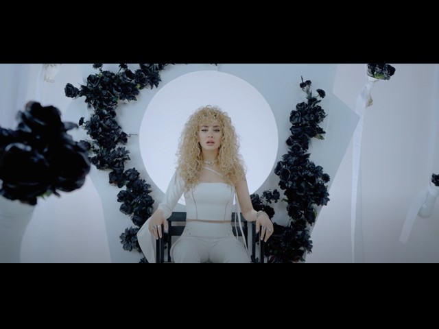 Sena Şener - Porselen Kalbim