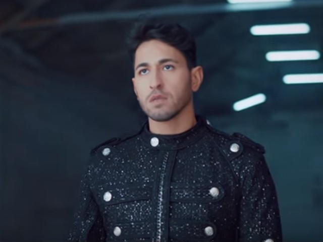 Ferdi Akgün “Benimle Uyan”