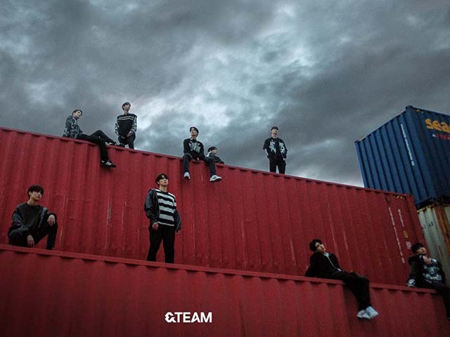 &TEAM - Under the skin