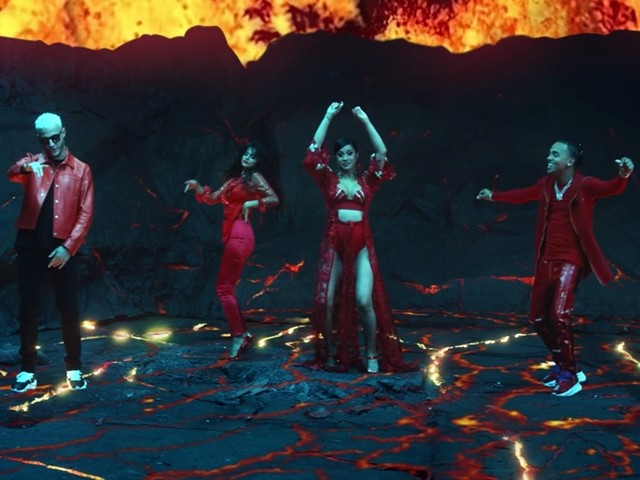 DJ Snake - Taki Taki ft. Selena Gomez, Ozuna, Cardi B