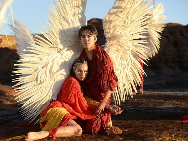 Dimash Kudaibergen - Lubov ustavshikh lebedei