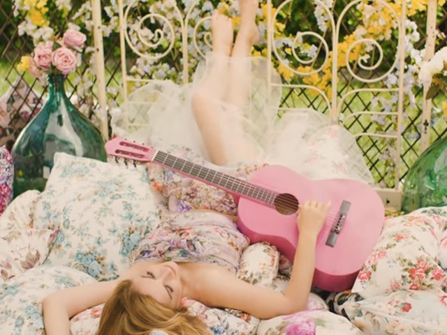 Ayla Celik - Daha Bi' Aşık