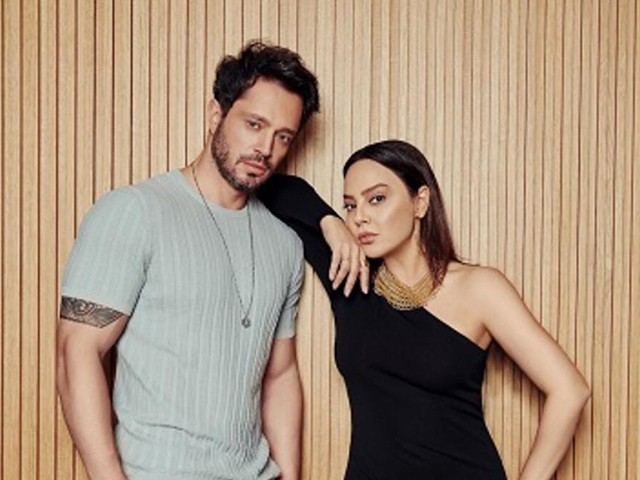 Ebru Gündeş & Murat Boz - Sonsuza Dek