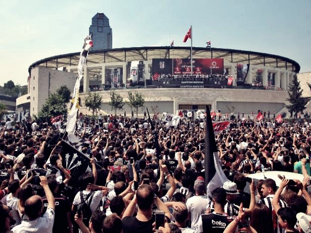 Beşiktaş Hayattır , Hayatta Beşiktaş