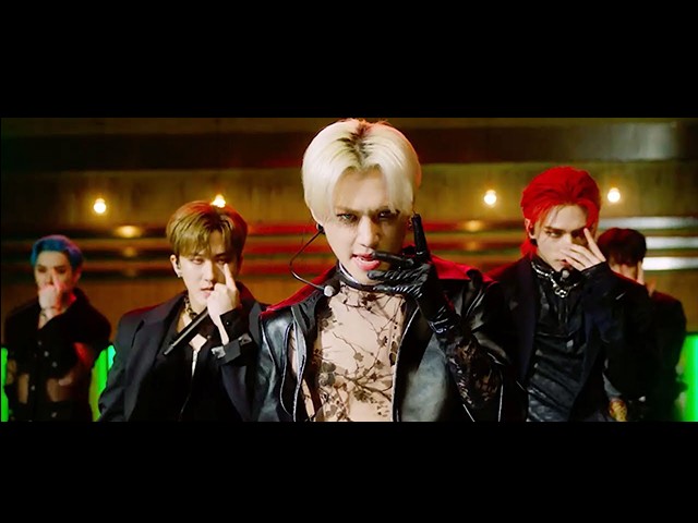 Stray Kids - MANIAC Performance