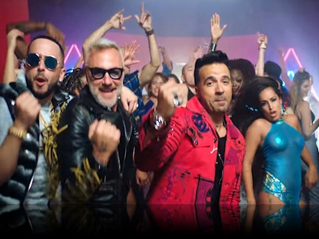 Gianluca Vacchi, Luis Fonsi - Sigamos Bailando ft. Yandel