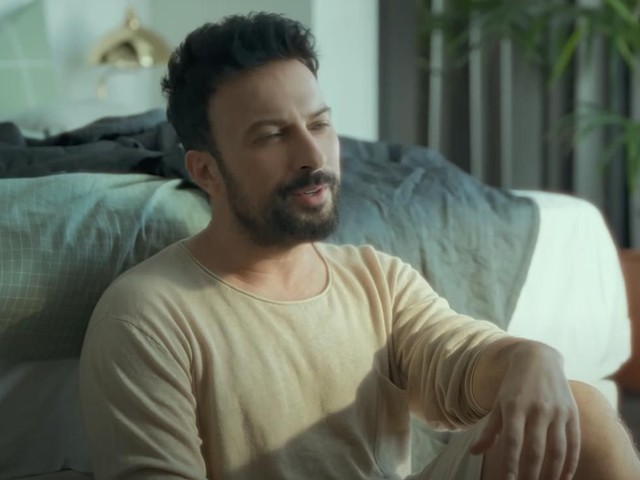 TARKAN – Yap Bi Güzellik