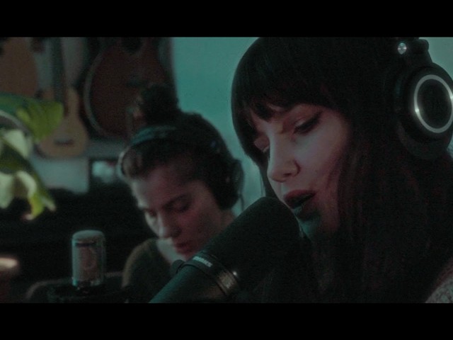 Simge Pınar - Gözünde Yaşıyorum (feat. Deniz Tekin) (Akustik)