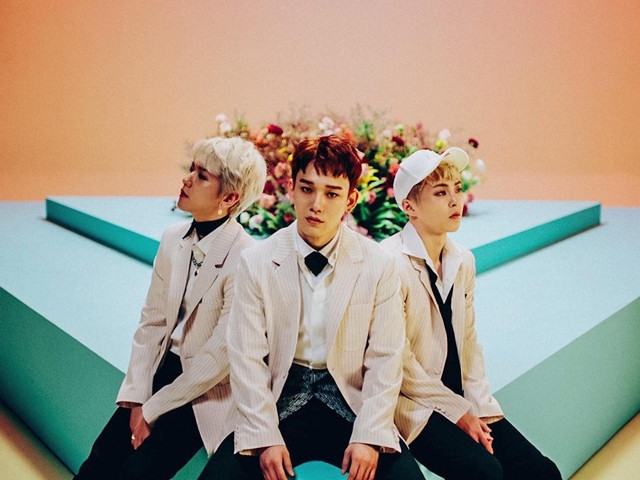 EXO-CBX Blooming Day tanıtım videosu