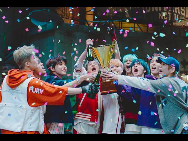 NCT U  - Universe (Let's Play Ball)