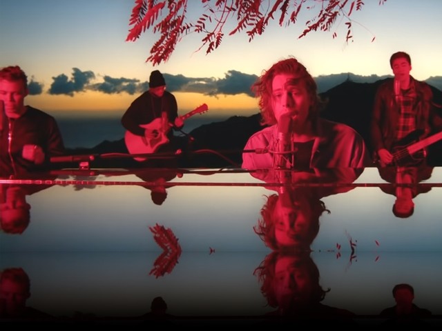 5 Seconds Of Summer - Lie To Me (Acoustic)