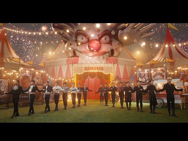 Stray Kids - CIRCUS