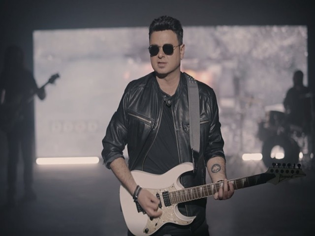 Eren Çıralar - Kimdir O