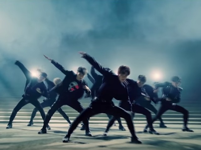 NOIR - Airplane Mode