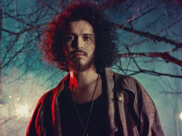 Emre Sertkaya’dan ‘Yanıyor’