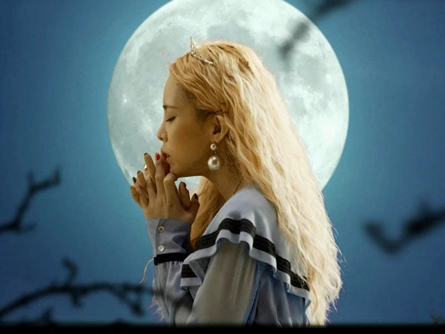 Jenga müzik videosuna beğeni yağdı!